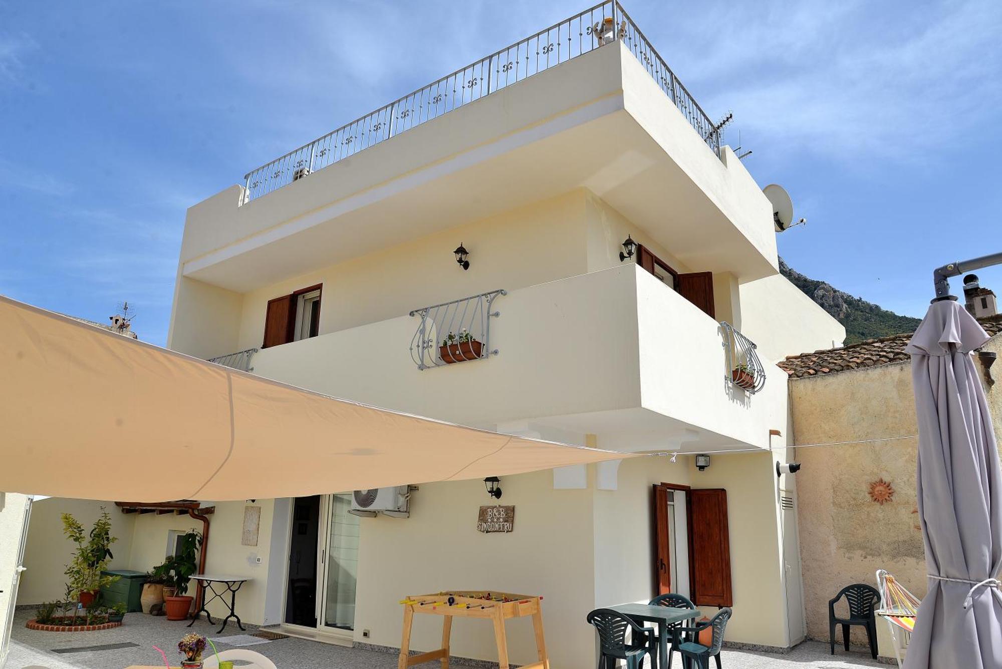 B&B S'Incontru Galtellì Exterior foto